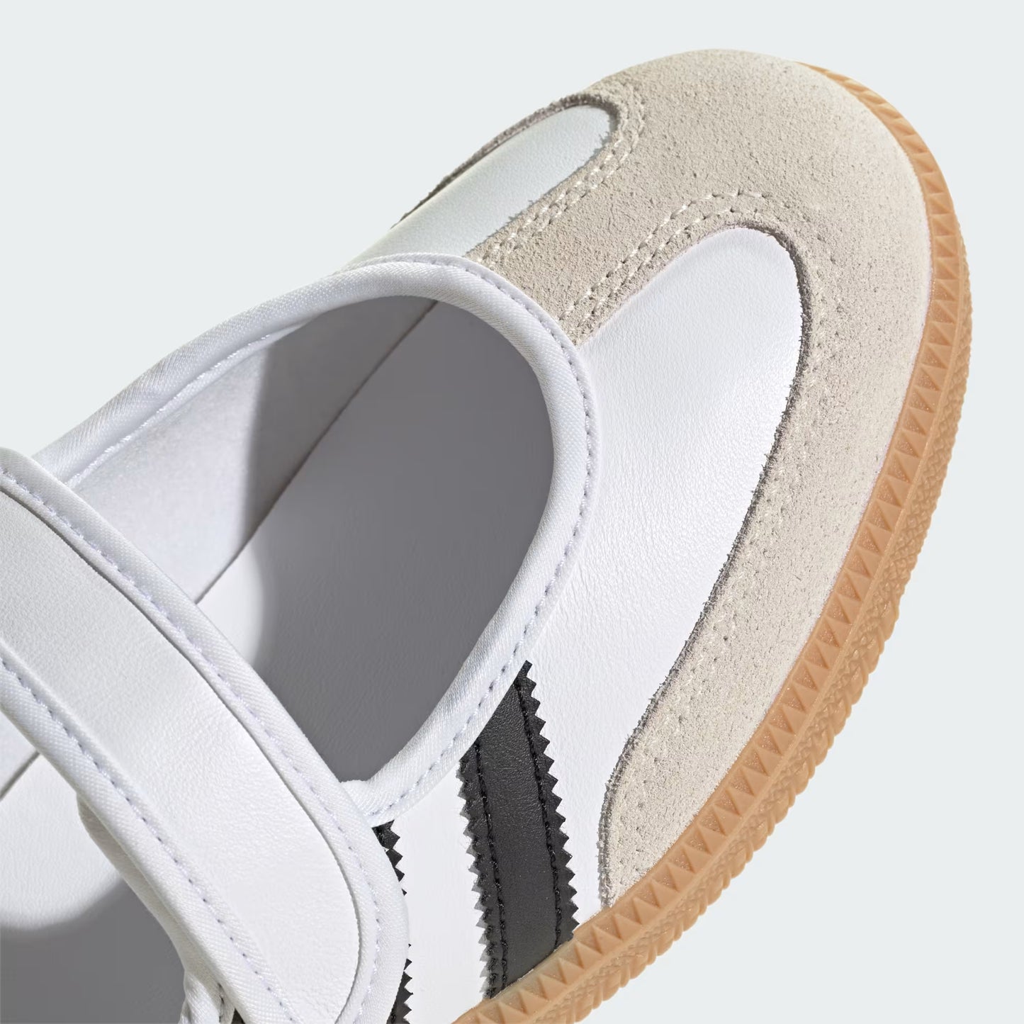 SambaJane™ Sneakers